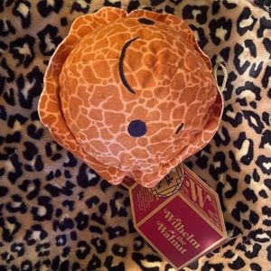 BARK box Wilhelm the Walnut 🥜